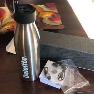Bluetooth Earbuds Bottle - insulated water bottle